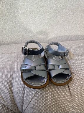 Baby saltwater Silver Leather Sandals with Buckle Strap